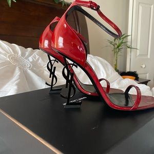 YSL Opyum Sandal in Patent leather